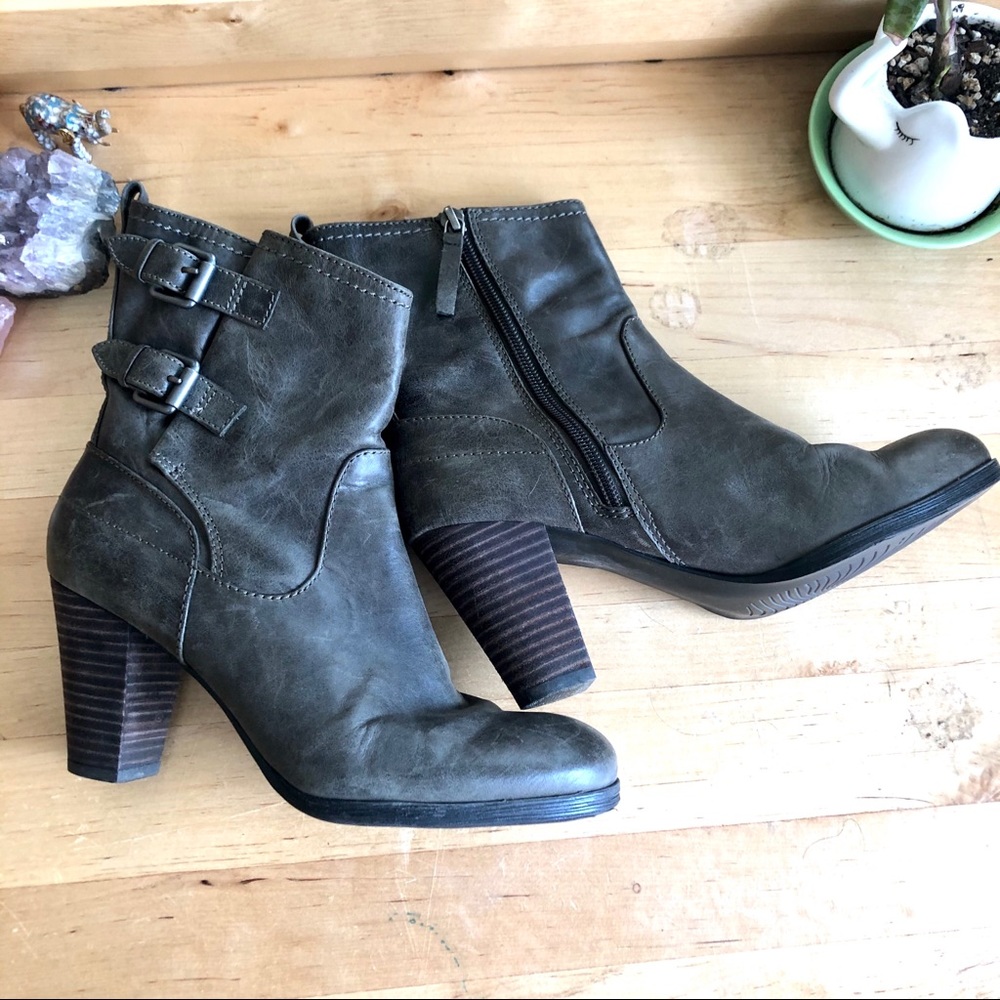 Biala Green Boot with Buckle - Picture 1 of 8